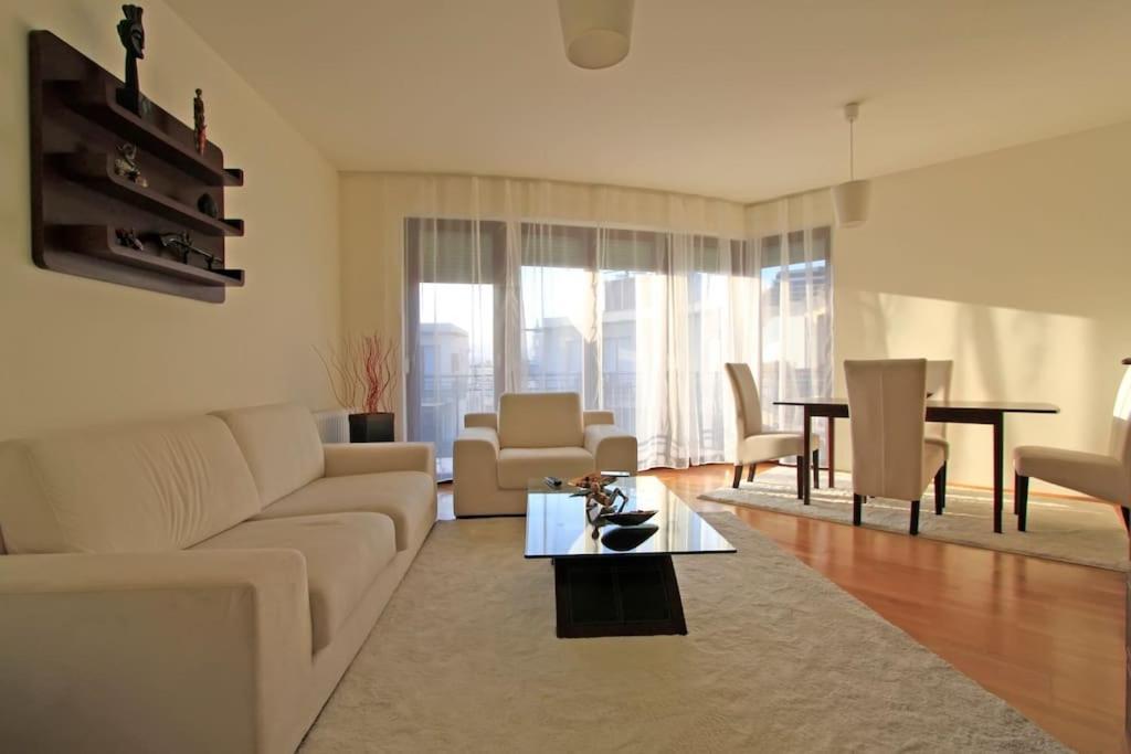 Apartament King's Court - Centre -free Garage *